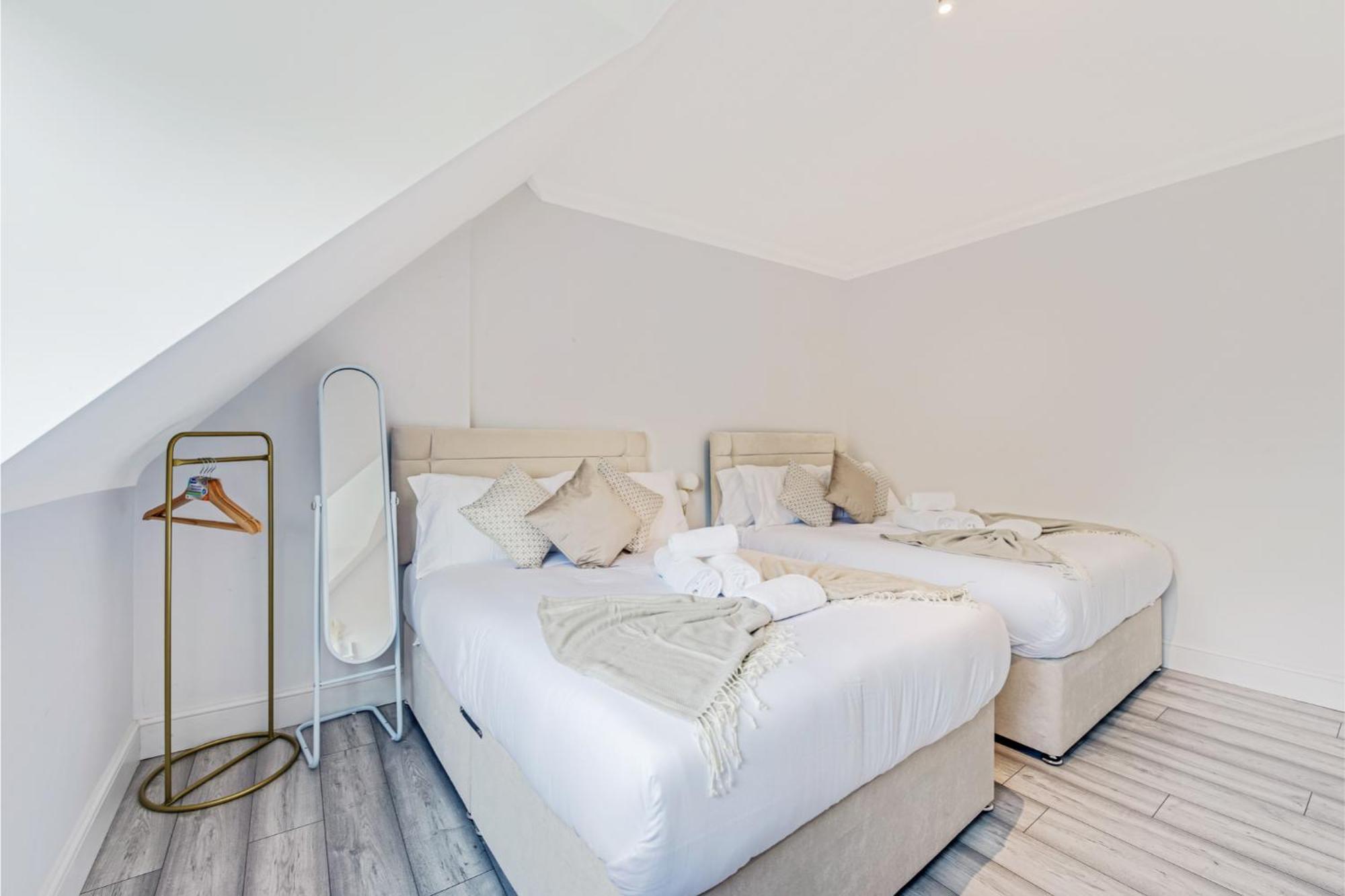 Sweet And Lovely 2Br With Free Parking 伦敦 外观 照片