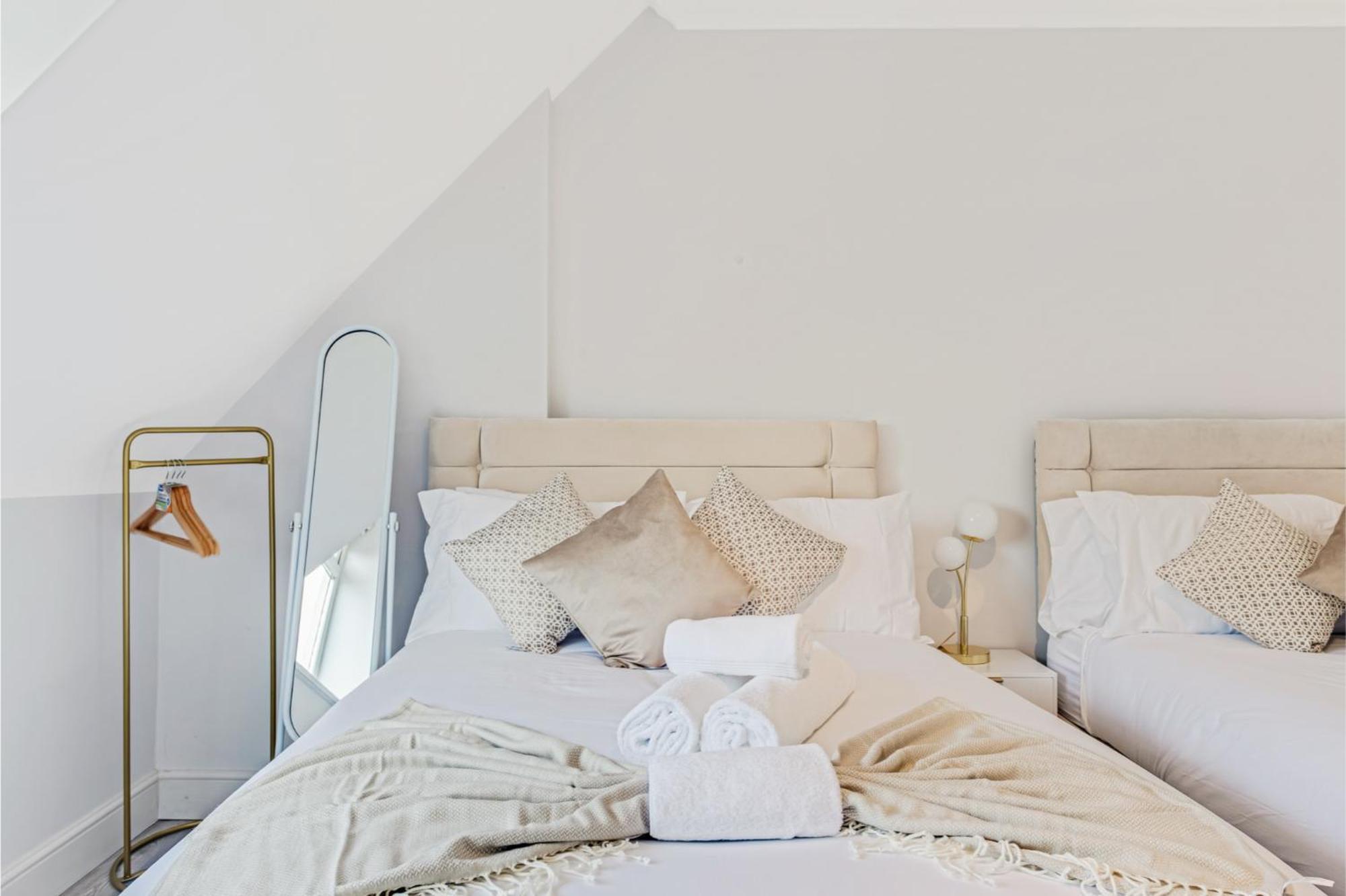 Sweet And Lovely 2Br With Free Parking 伦敦 外观 照片
