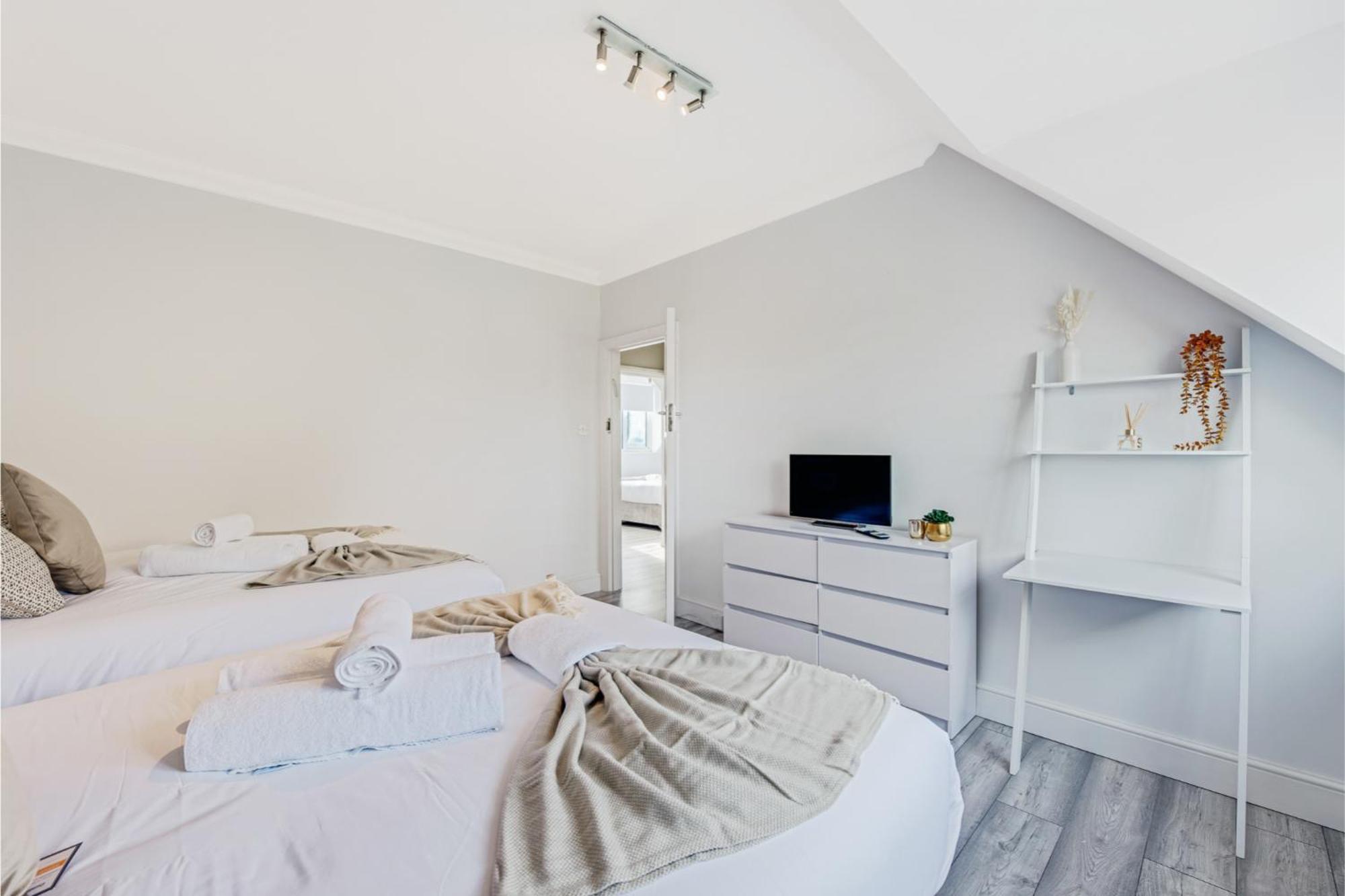 Sweet And Lovely 2Br With Free Parking 伦敦 外观 照片