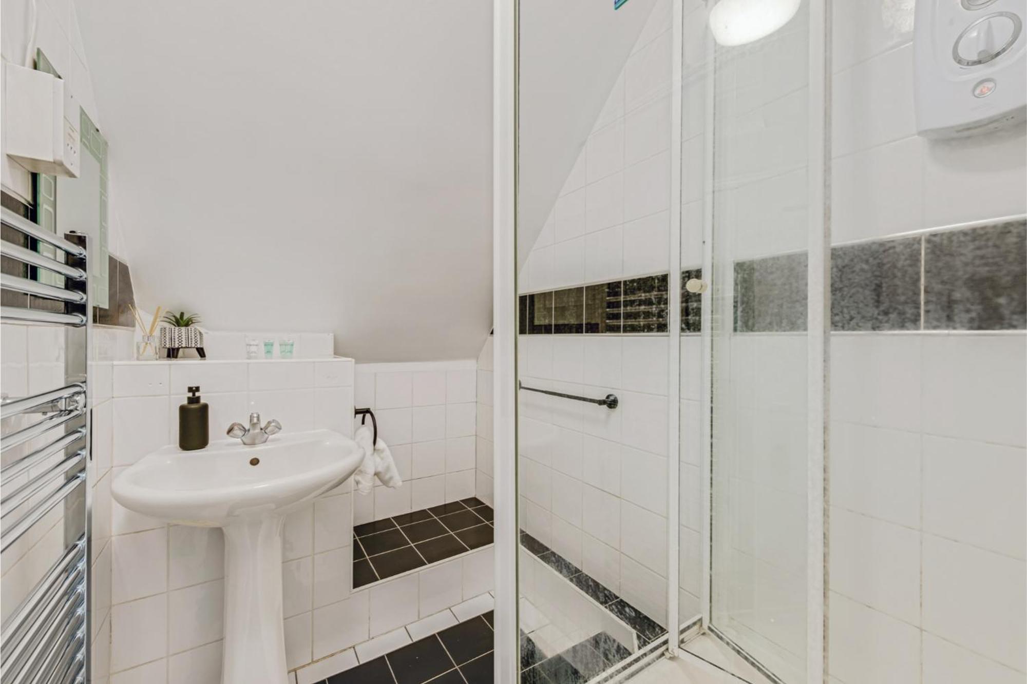 Sweet And Lovely 2Br With Free Parking 伦敦 外观 照片